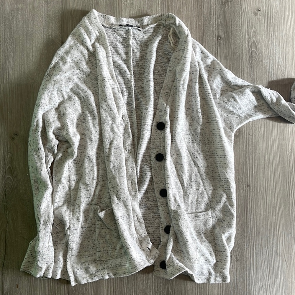American eagle white and grey cardigan - worn 3 times - no stains or pills